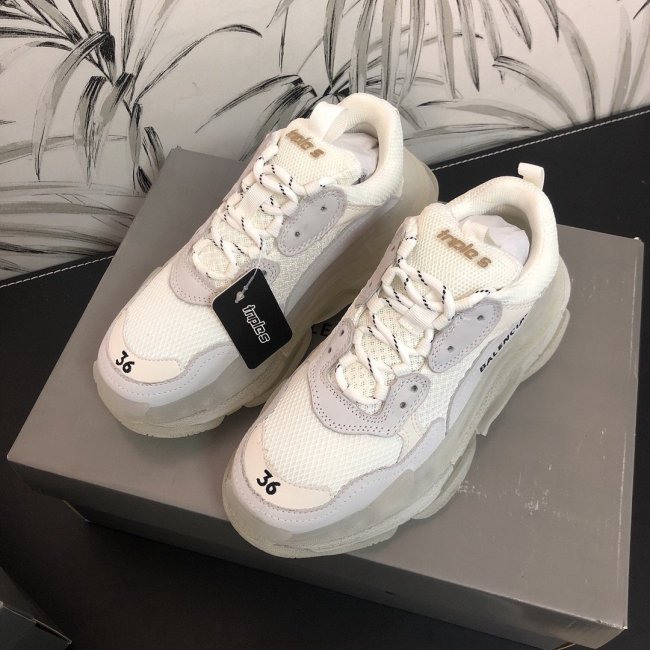 Balenciaga Mens Shoes Triple S Sneaker Whatapp