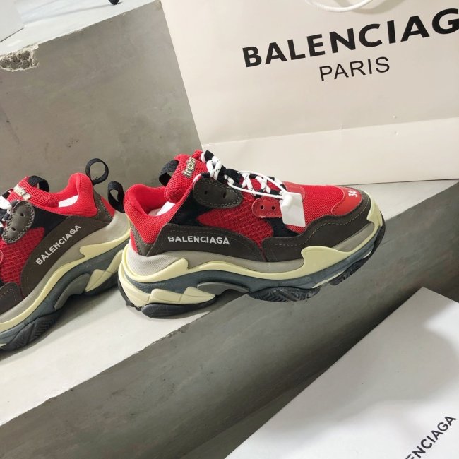 Balenciaga Mens Shoes Triple S Sneaker Whatapp