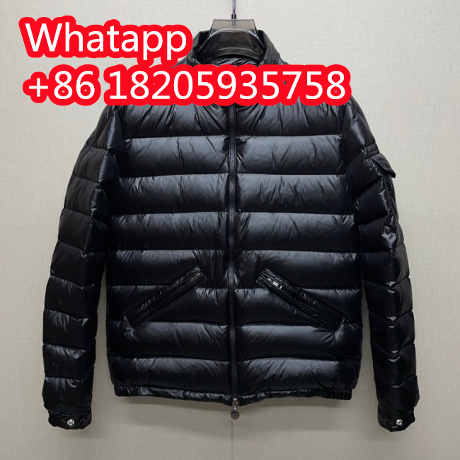 Moncler Design Mens Womens Winter Windprood Down Jackets Keep Warm 90% White Duck Down Whatapp