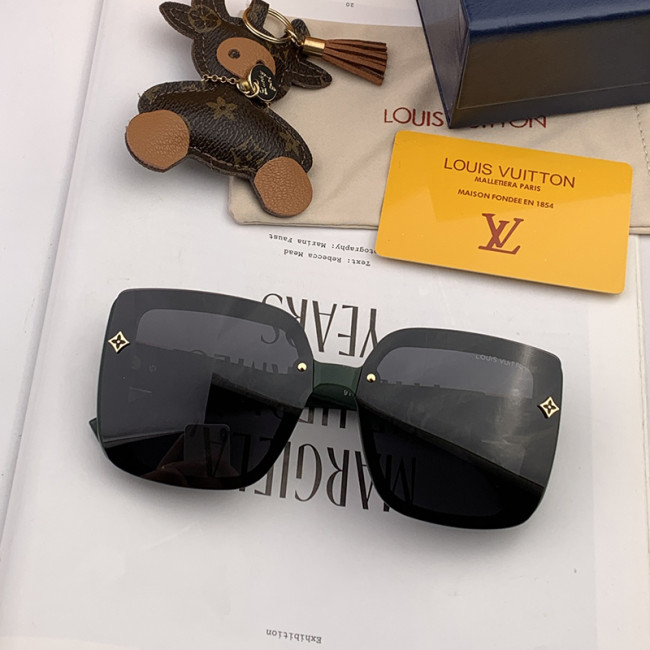 Louis Vuitton Womens Sunglasses with Origin Box L811 Whatapp