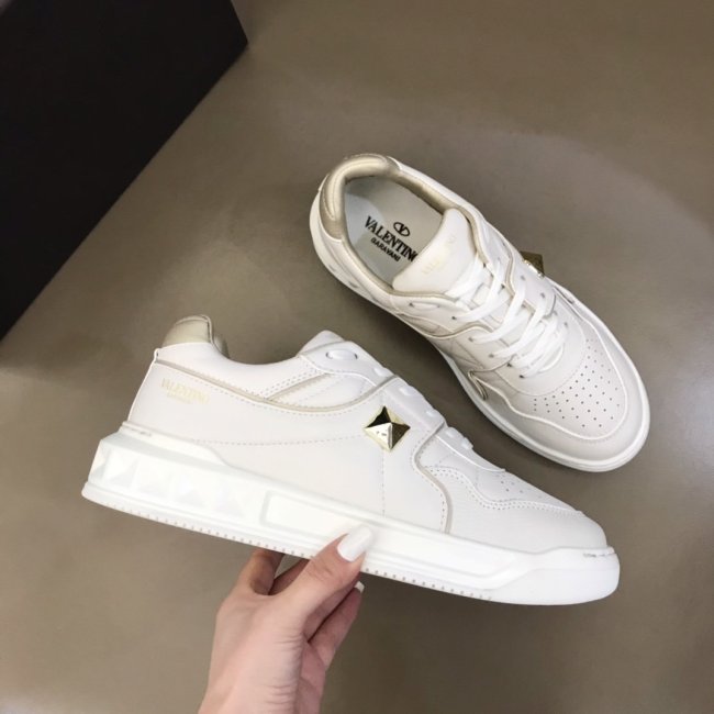 Valentino Men Shoes Fashion Design Luxury Brand ONE STUD LOW-TOP NAPPA SNEAKER with Original Box Whatapp