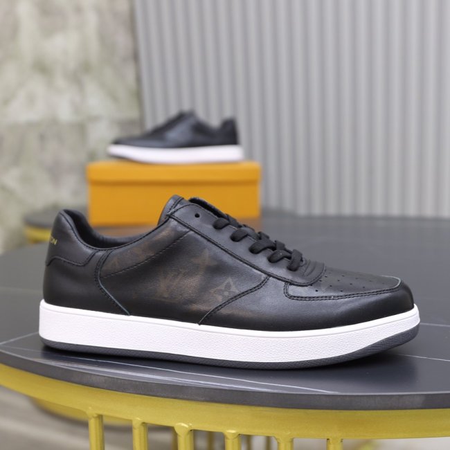 Louis Vuitton Men Shoes Fashion Sneakers Luxury Brand Mens Casual Shoes with Original Box Whatapp