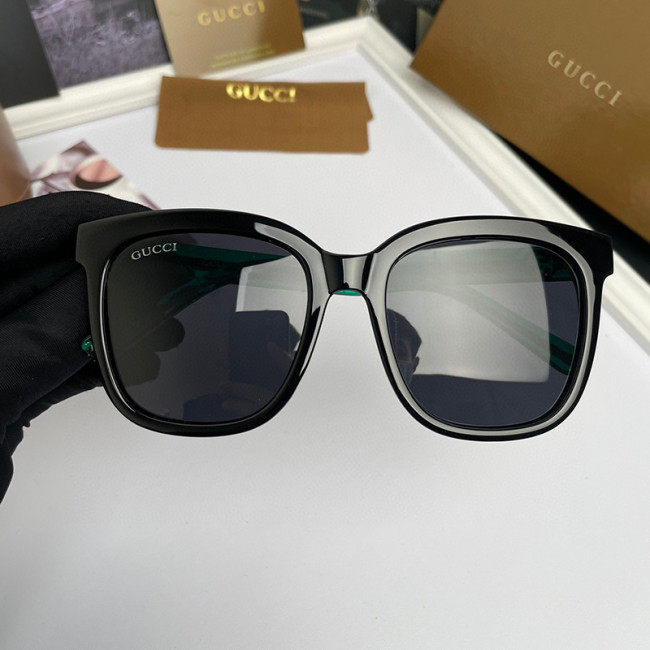 Gucci Men Womens Sunglasses with Original Box 2032 Whatapp