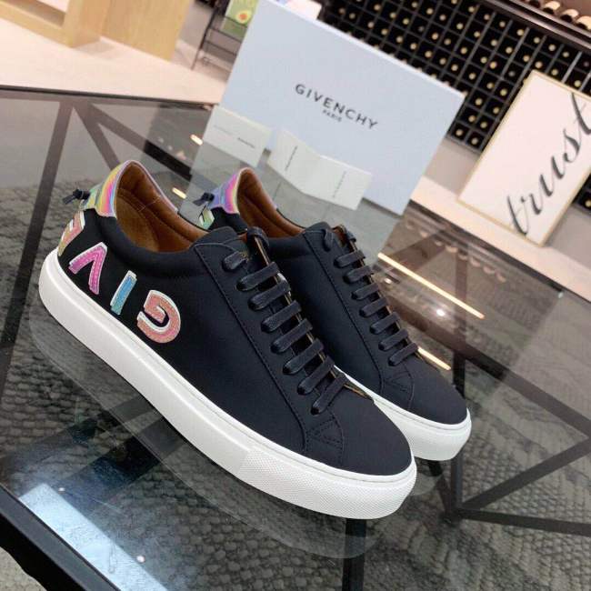 Givenchy Men Shoes REVERSE SNEAKERS IN LEATHER Whatapp