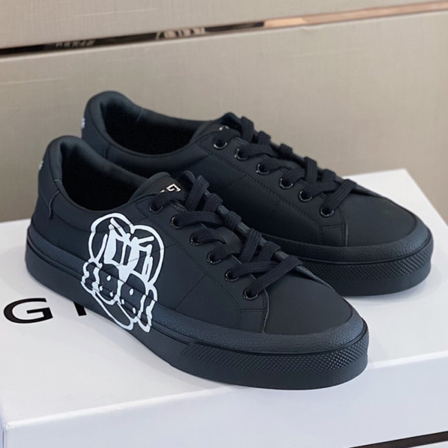 Givenchy Men Shoes Fashion Type Luxury Brand GIVENCHY SNEAKERS IN LEATHER WITH LATEX BAND with Original Box Whatapp