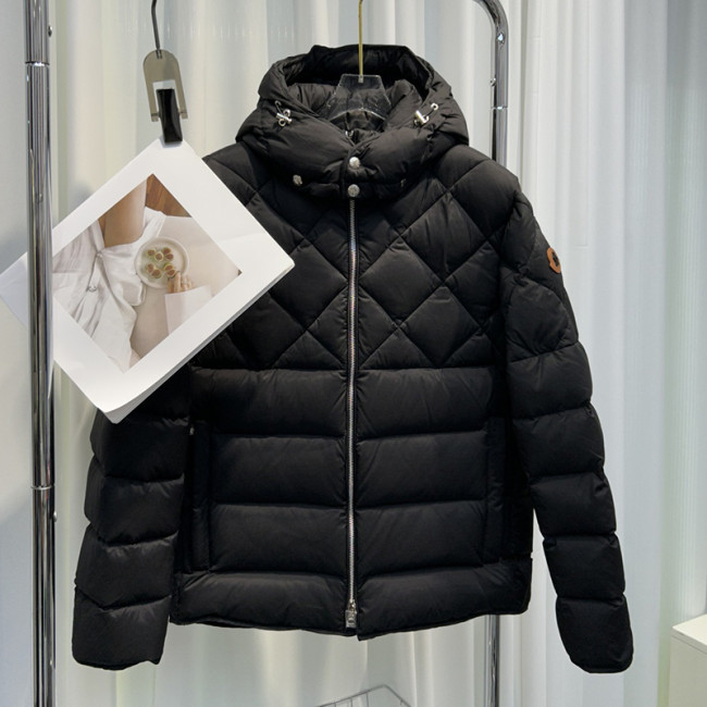 Moncler Men Womens Down Jacket Womens Coats Luxury Brand Fashion Design Whatapp