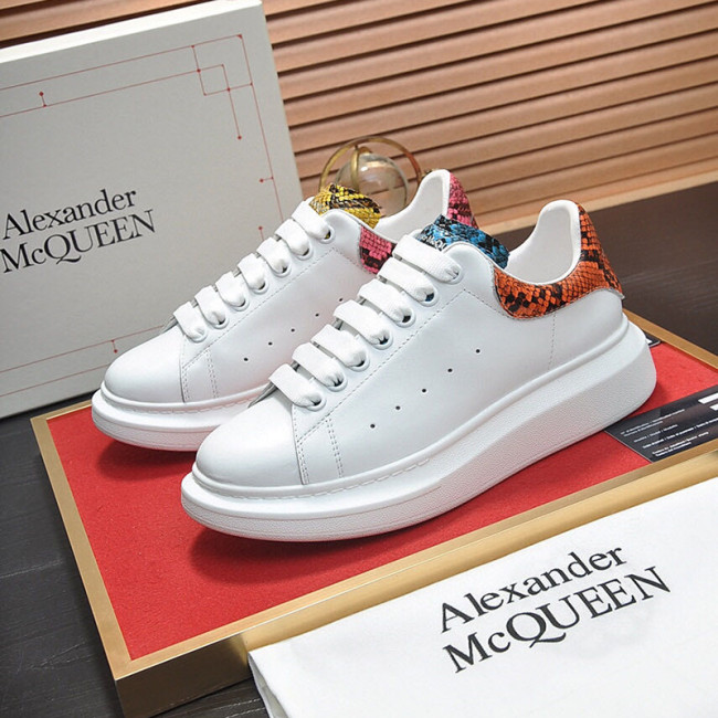 Alexander McQueen Men Shoes Fashion Design Luxury Brand Whatapp