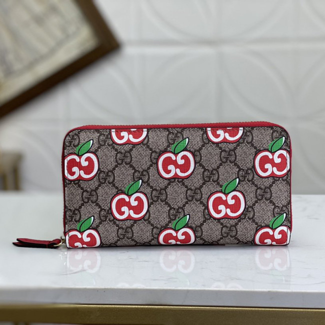 Gucci Womens Bag GG Supreme Long Wallet Whatapp