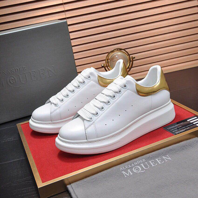 Alexander McQueen Men Shoes Fashion Design Luxury Brand Whatapp