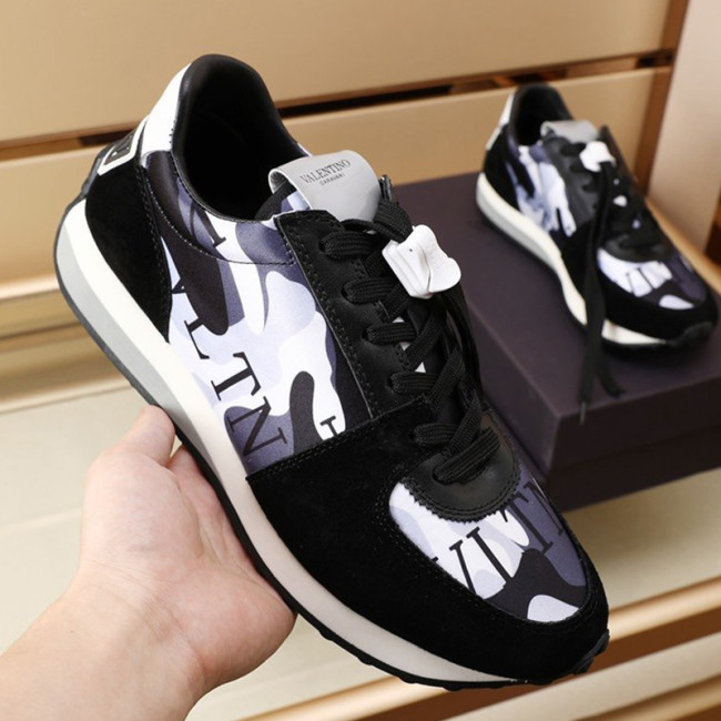 Valentino Men Shoes Fashion Design Luxury Brand Breathable Sneakers with Original Box Whatapp