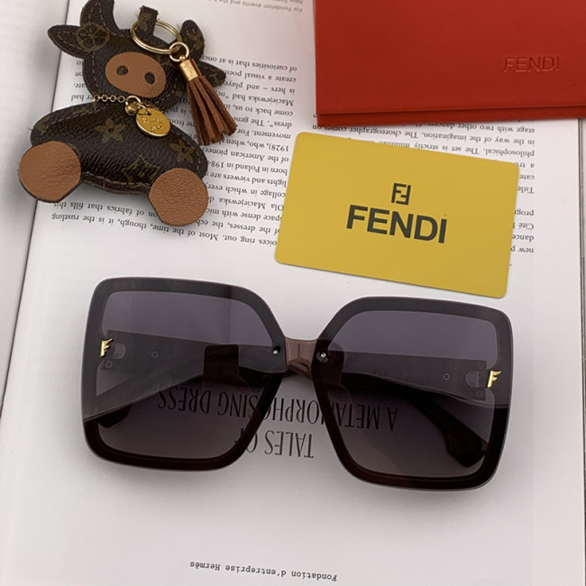 Fendi Womens Sunglasses with Original Box FD50206 Whatapp