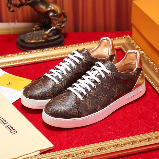 Louis Vuitton Men Shoes Sneakers Fashion Type Luxury Brand Whatapp