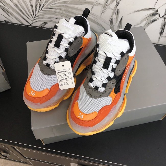 Balenciaga Mens Shoes Triple S Sneaker Whatapp