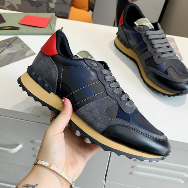 Valentino Men Shoes Fashion Design Luxury Brand ROCKSTUD CALFSKIN SNEAKER with Original Box Whatapp