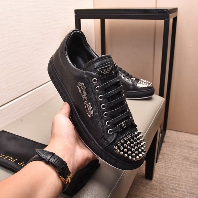 Philipp Plein Men Shoes Low Top Sneaker Fashion Design Luxury Brand Whatapp