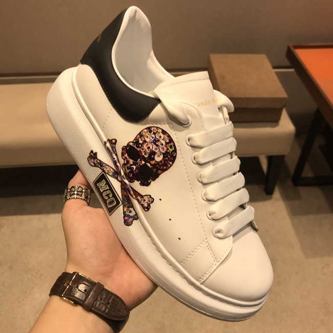 Alexander McQueen Men Shoes Fashion Design Luxury Brand Whatapp