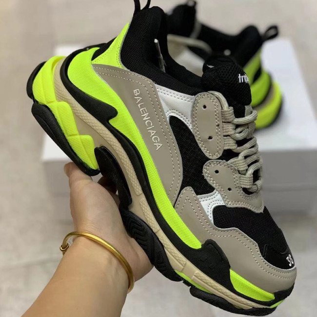 Balenciaga Womens Shoes Breathable Design Sneakers Luxury Brand Triple S Sneaker Whatapp