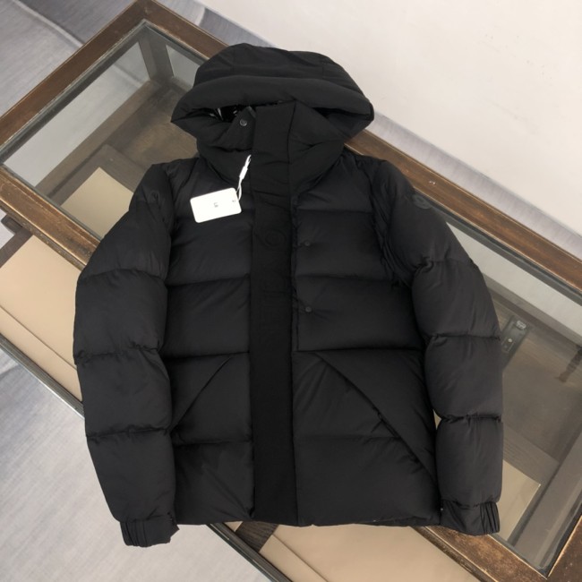 Moncler Design Mens Womens Winter Windprood Down Jackets Keep Warm 90% White Duck Down Whatapp