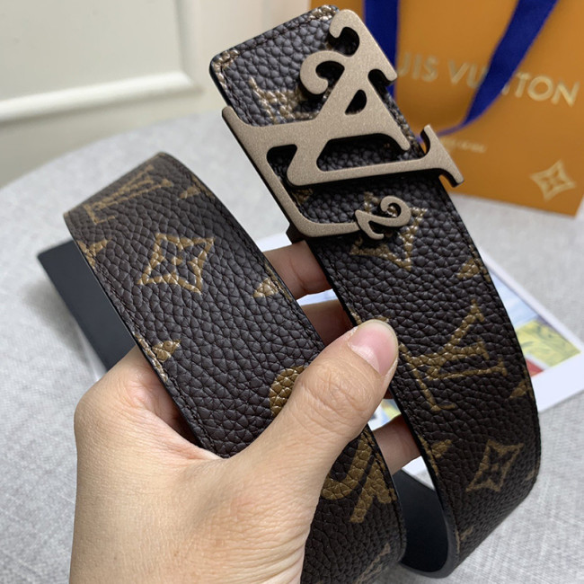 Louis Vuitton Mens Belt Luxury Brand Fashion Men Belts with Original Box Whatapp