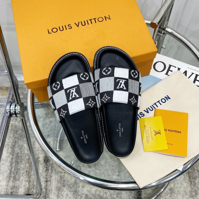 Louis Vuitton Womens Shoes WATERFRONT MULE Whatapp