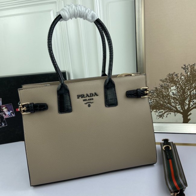 Prada Womens Bag Whatapp