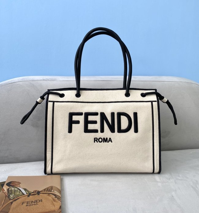 Fendi Womens Bag California Sky Totes Whatapp