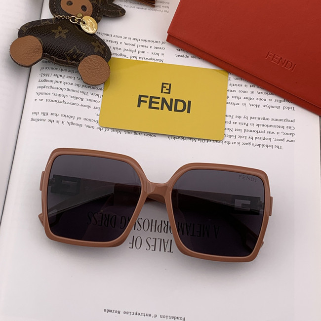 Fendi Womens Sunglasses with Original Box FD3218 Whatapp