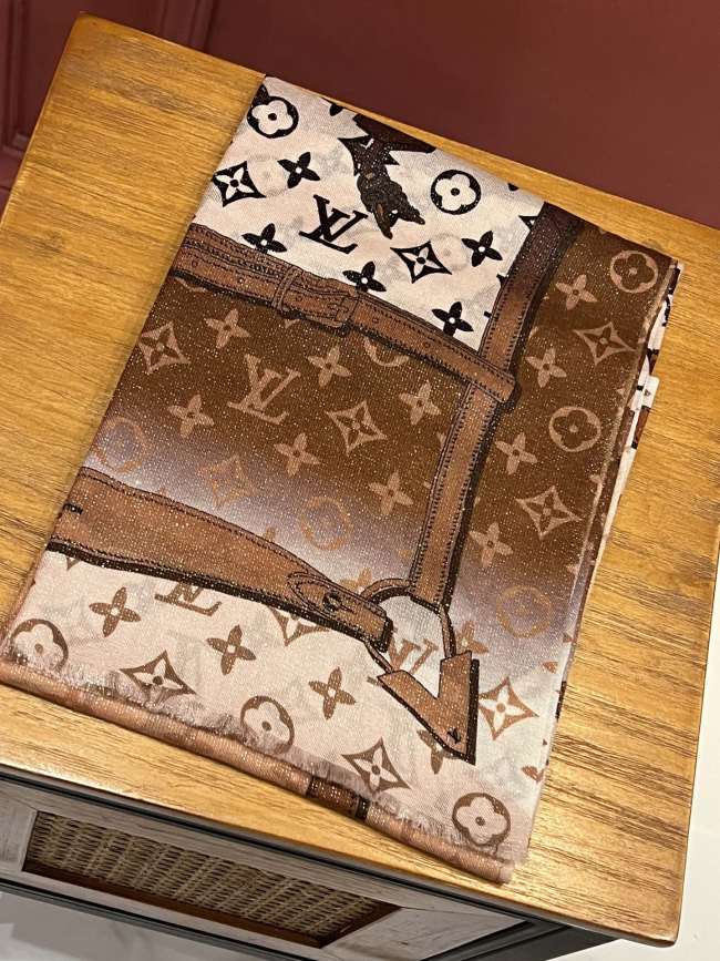 Louis Vuitton Scarves Men Womens Fashion Scarf with Original Box Whatapp