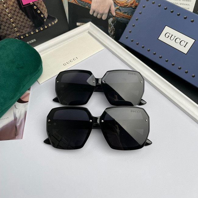 Gucci Womens Sunglasses with Original Box 6009 Whatapp