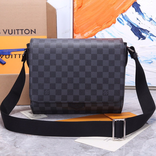 Louis Vuitton Mens Bags Messenger Bag Luxury Brand DISTRICT PM Damier Graphite Shoulder Bags for Men with Original Box N40418 Whatapp