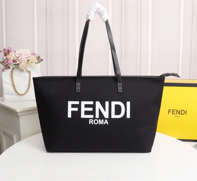 Fendi Womens Bag Totes ROMA SHOPPER Whatapp