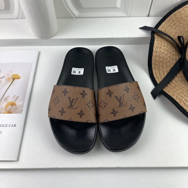 Louis Vuitton Men Womens Shoes Fashion Sandals WATERFRONT MULE Whatapp