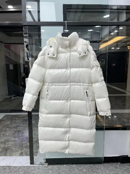 Replica Moncler 2022 new women's down jacket