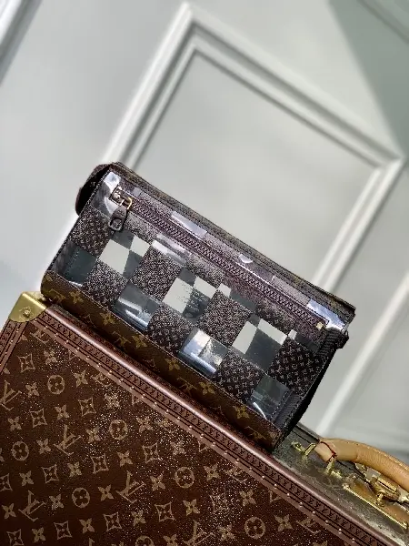 Replica Louis Vuitton 2022 new sling bag