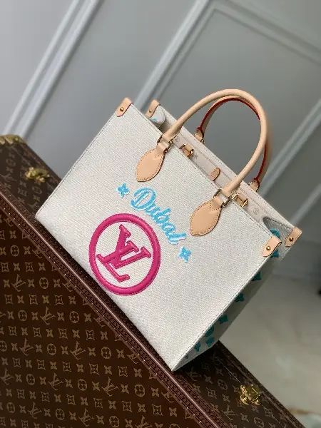 Replica Louis Vuitton 2022 OnTheGo Handbags M20815