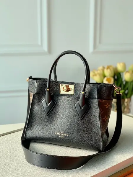 Replica Louis Vuitton 2022 new fashion Handbags