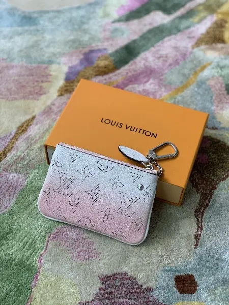 Replica Louis Vuitton 2022 new fashion Small Bags M69508