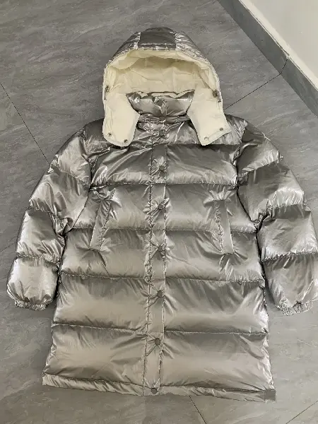 Replica Moncler 2022 new Down Jacket DJ1021003