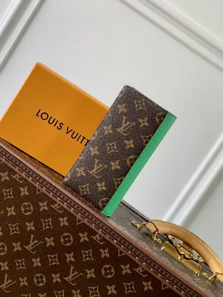 Replica Louis Vuitton 2022 new fashion Small Bags