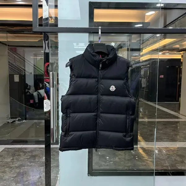 Replica Moncler 2022 new women's down jacket