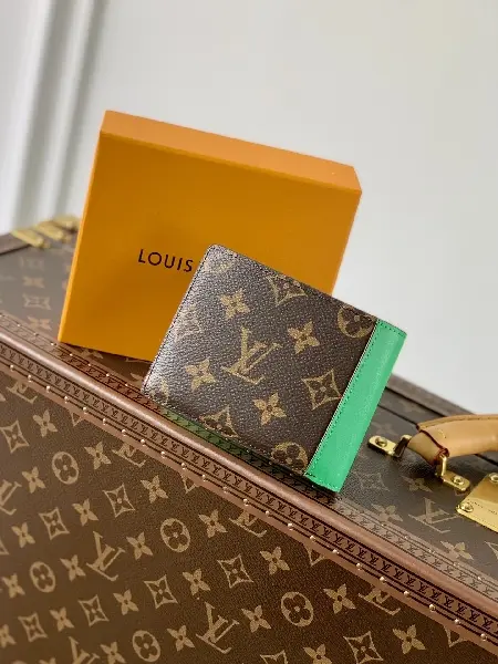 Replica Louis Vuitton 2022 new fashion Small Bags