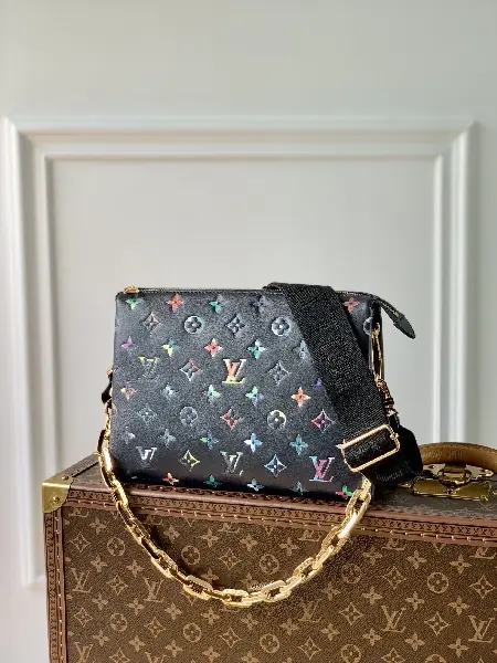 Replica Louis Vuitton 2022 new fashion Small Bags