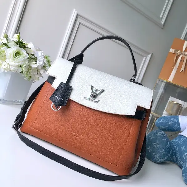 Replica Louis Vuitton 2022 new fashion Handbags M52360