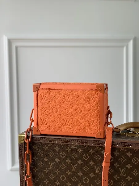 Replica Louis Vuitton 2022 new fashion Small Bags