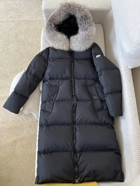 Replica Moncler 2022 new women's long down jacket DJ1021051