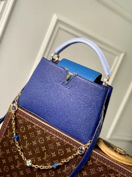 Replica Louis Vuitton 2022 new Capucines Handbags M20844