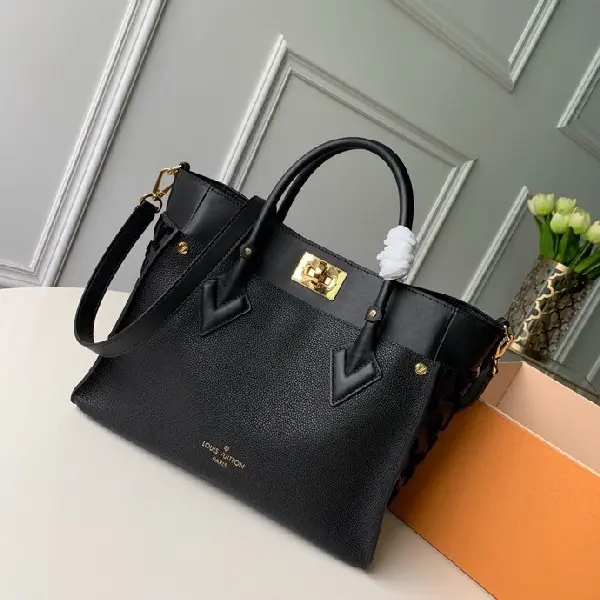 Replica Louis Vuitton 2022 new fashion Handbags