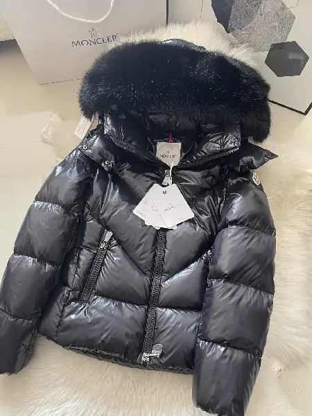 Replica Moncler 2022 new Laiche women's Down Jacket DJ1021022