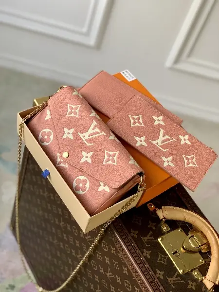 Replica Louis Vuitton 2022 new small bag