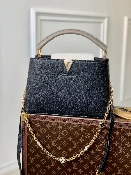 Replica Louis Vuitton 2022 new Capucines Handbags M20708